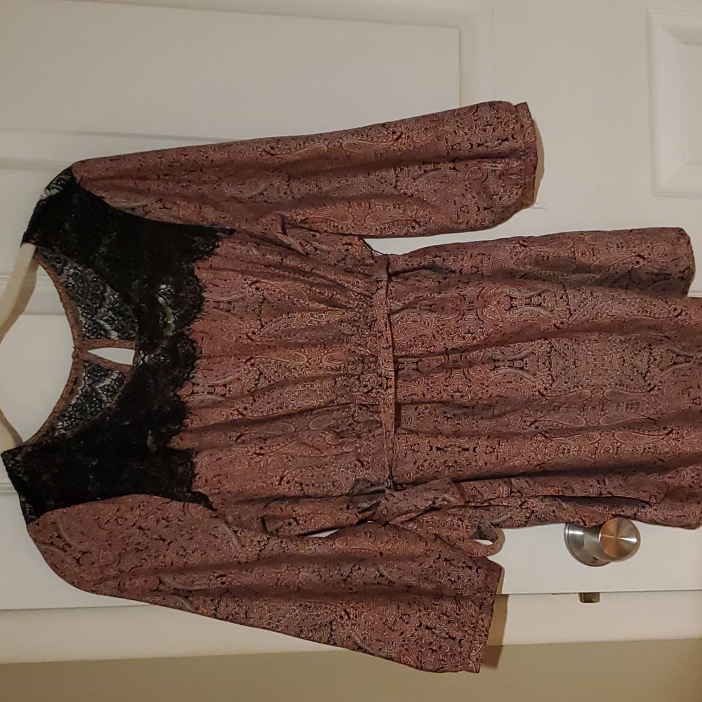 Chic Lace Detail Paisley Maternity Top